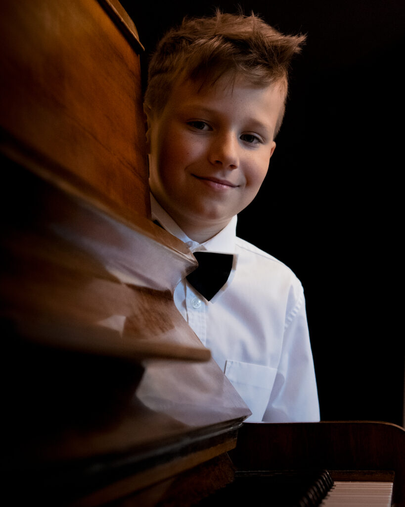 "There is no great pianist without proper clothing"